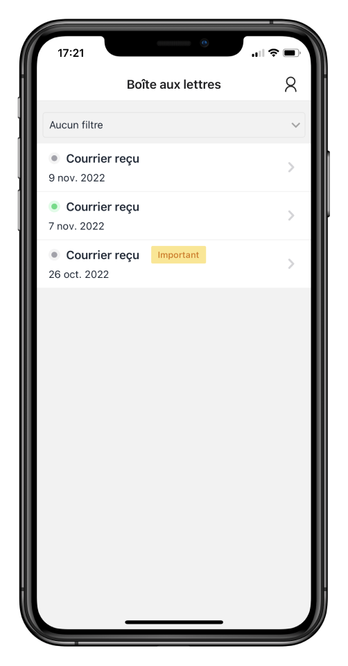 Écran principal de l'application, présentant trois documents scannés